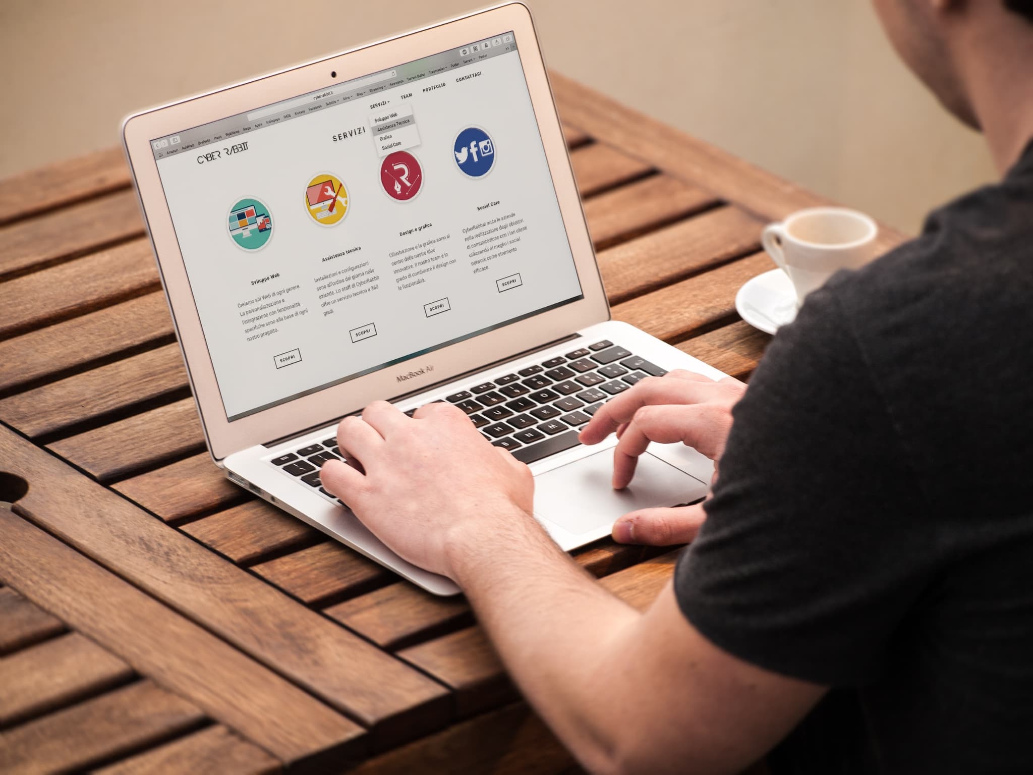 Find Reliable Computer Help Near Me with SimplicITy Experts