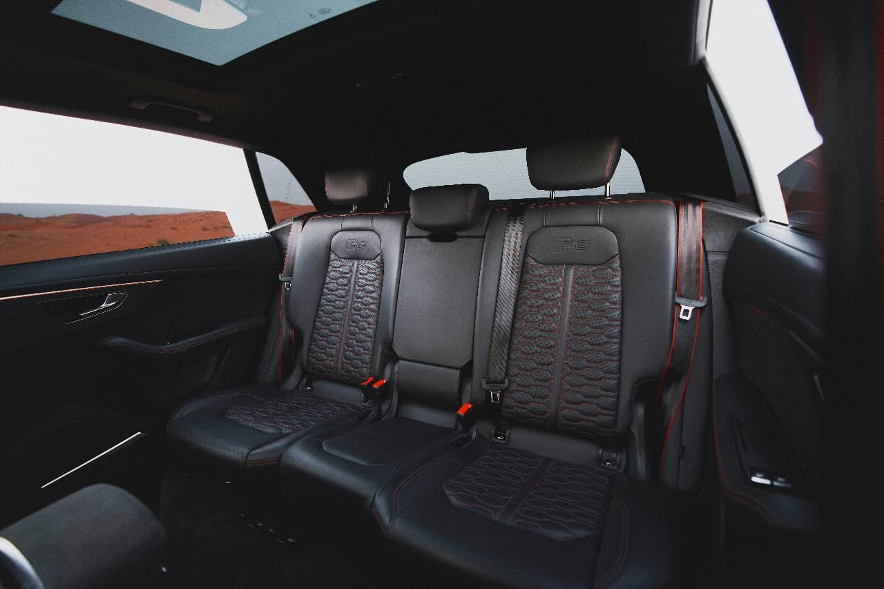 Luxury Chauffeur Service Vancouver – Comfort, Style &amp; Professionalism