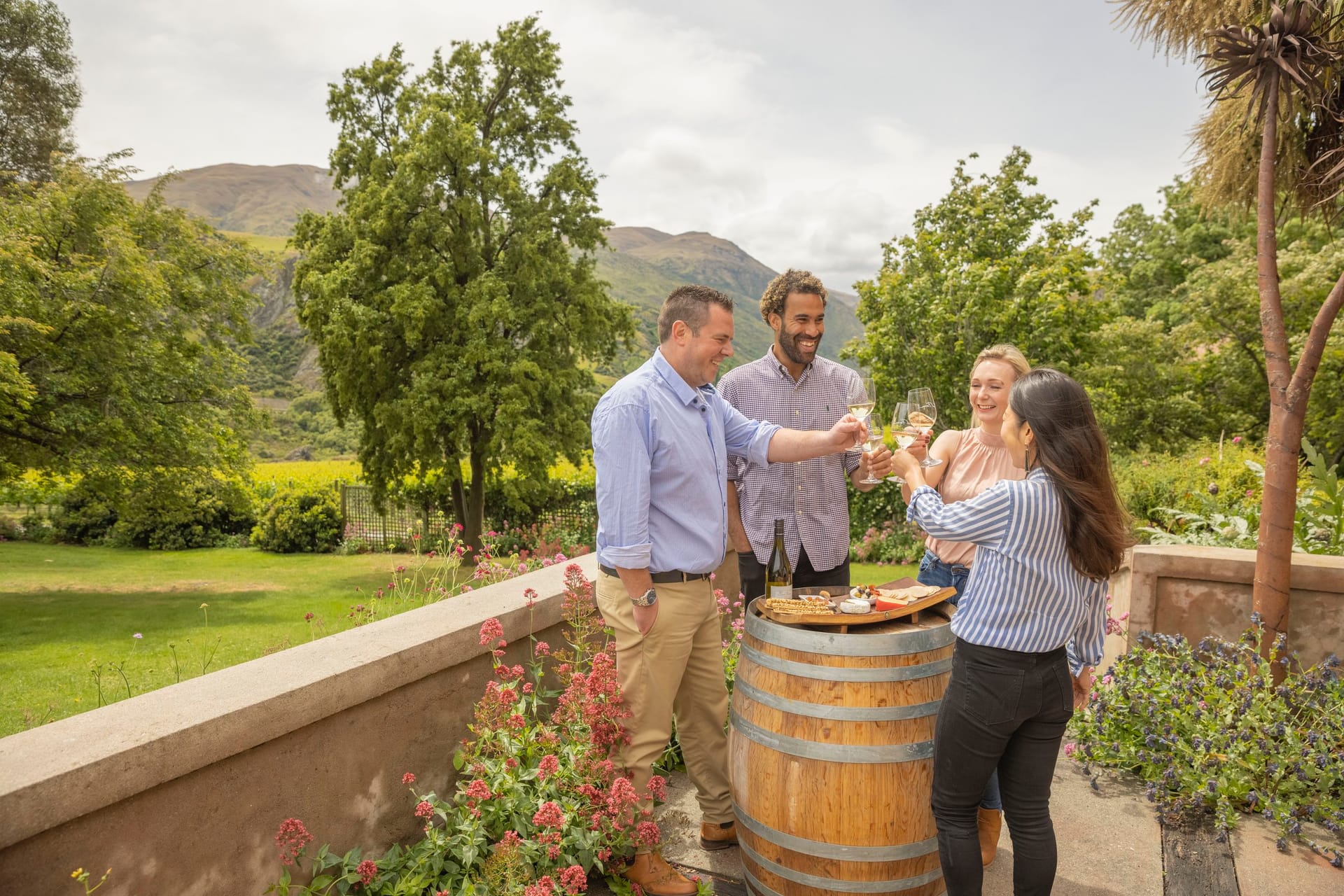 Luxury Wine Tasting with Our Wine Tour Limo Packages