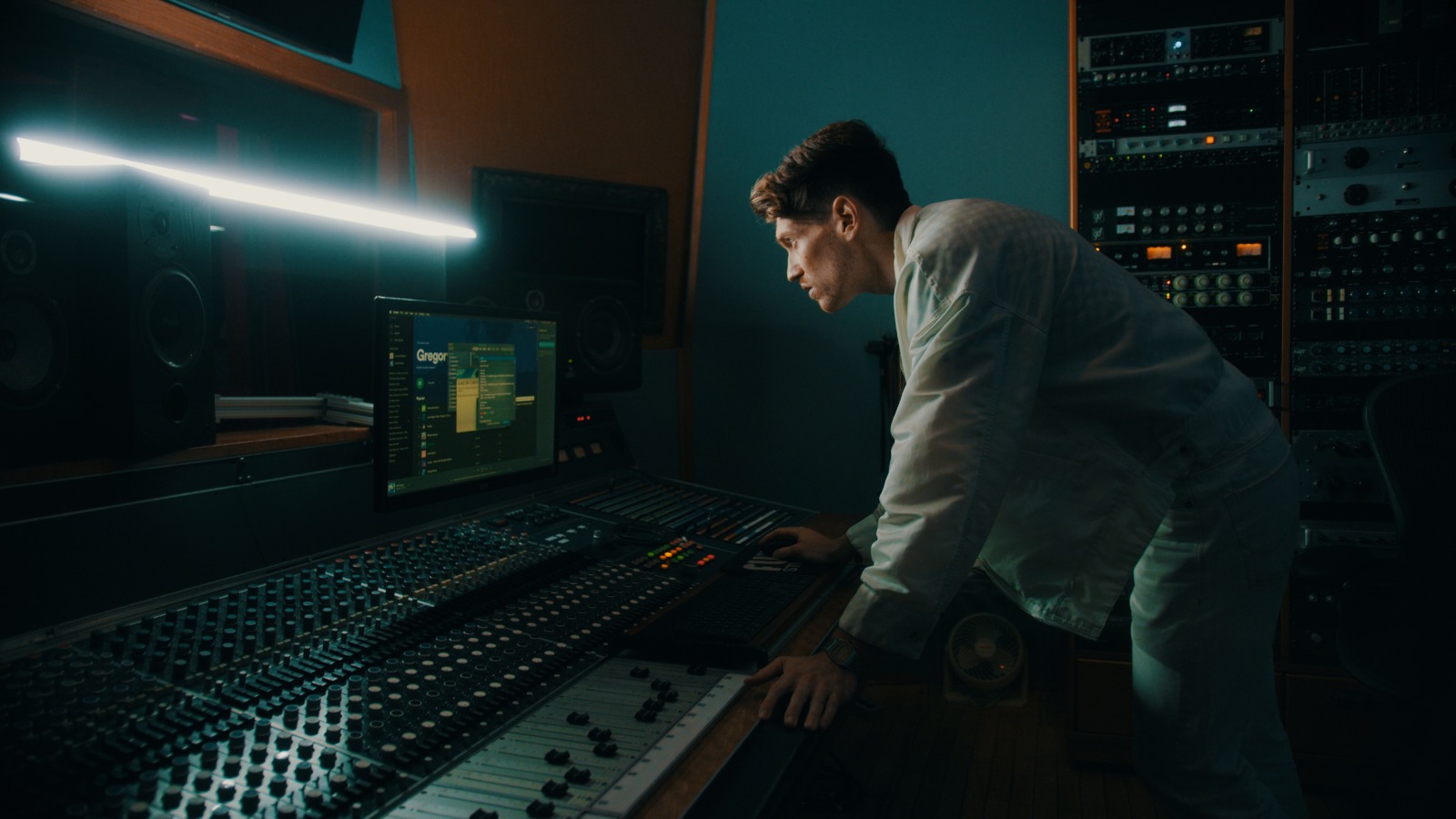 Online audio mastering That Makes Your Music Stand Out
